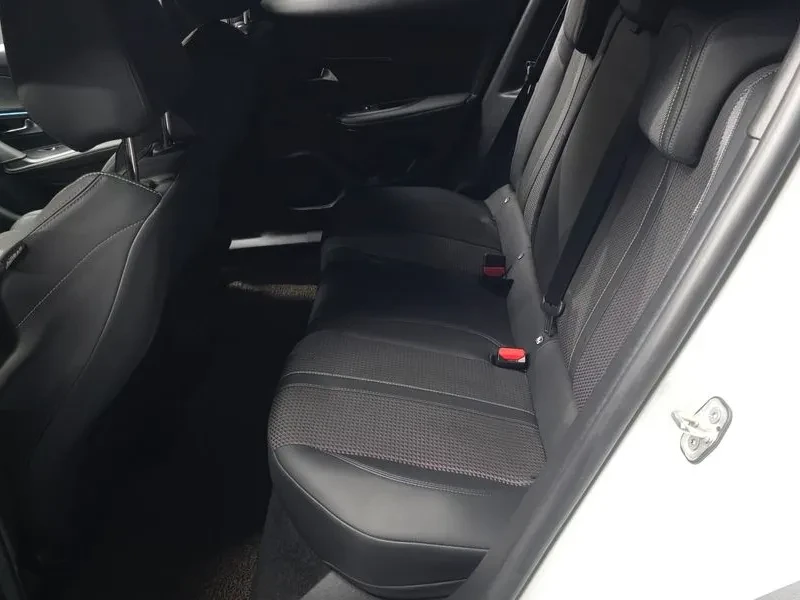 Peugeot 2008 EV GT - ���� 30% ����� | Mobile.bg � ����������� 12