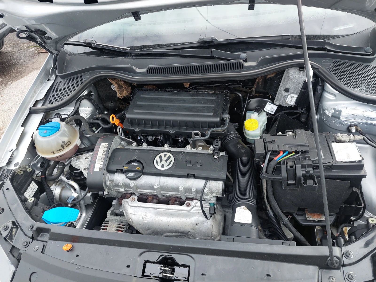 VW Polo 1, 4i 86ps  !!! | Mobile.bg   14