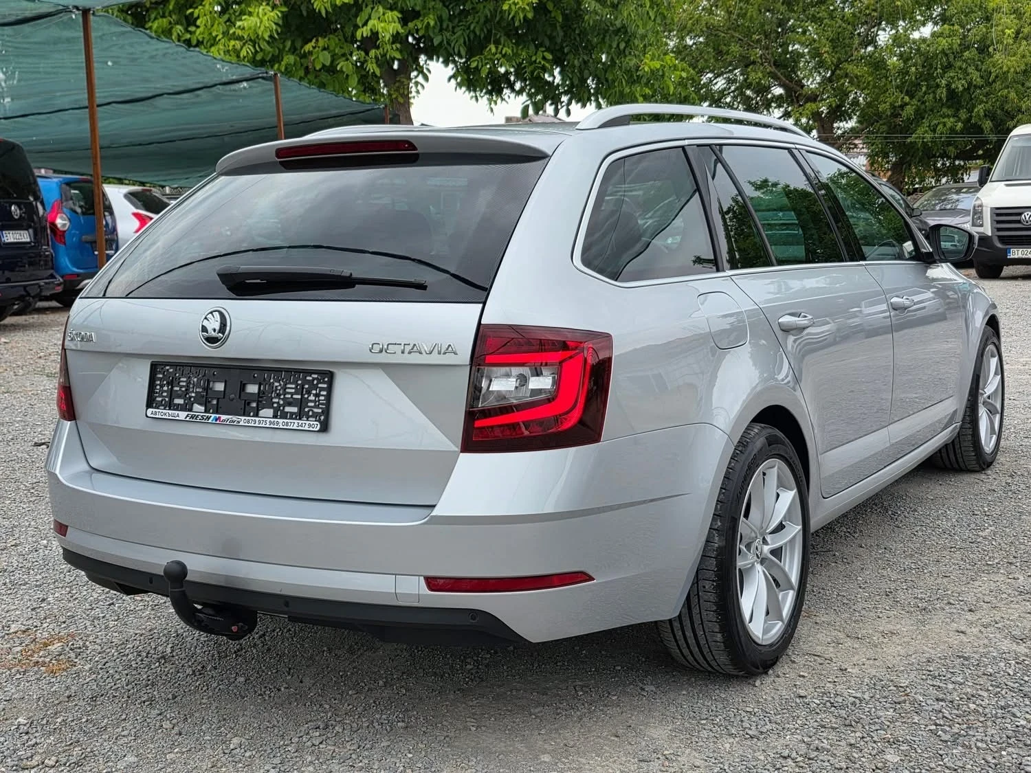 Skoda Octavia 2.0TDI 150K.C./АВТОМАТ/ЛЕД ФАР/КАР ПЛЕЙ/ДИСТРОНИК/ - изображение 4