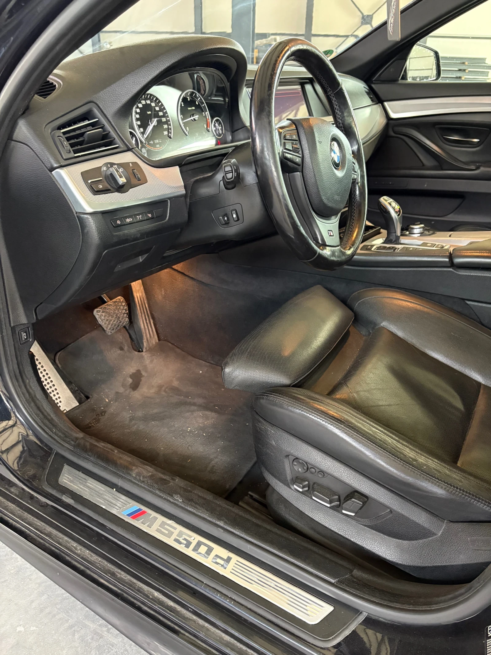 BMW 550 * X-Drive* Soft-Close* 360-Cam* Обдухване* 5xПодгр - изображение 7