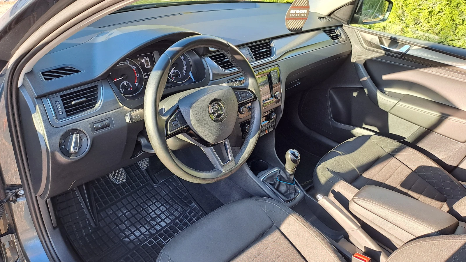 Skoda Rapid 1.0 TSI - изображение 6