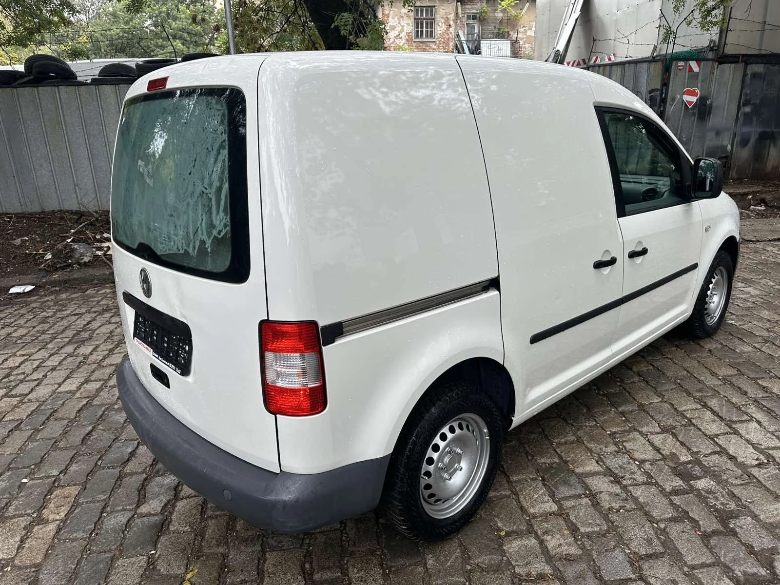 VW Caddy 2, 0  - изображение 3