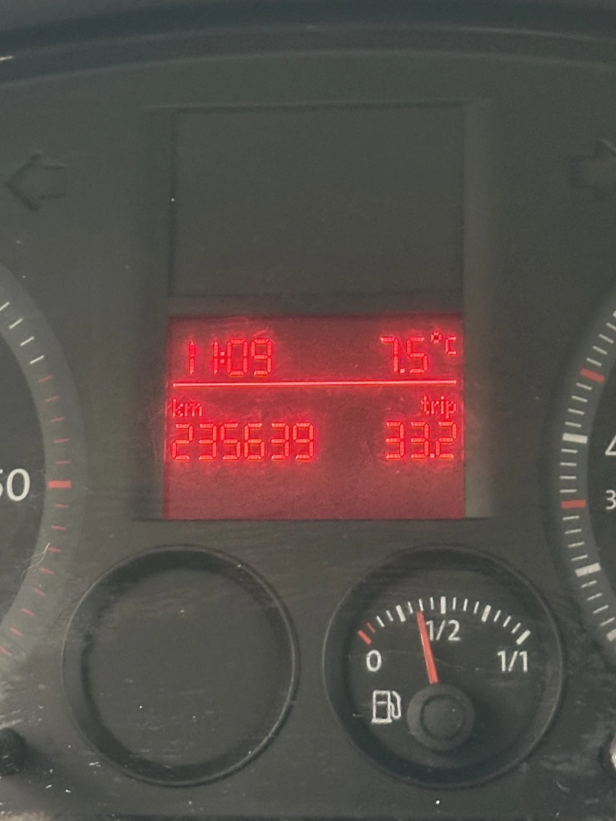 VW Caddy 2, 0  - изображение 4