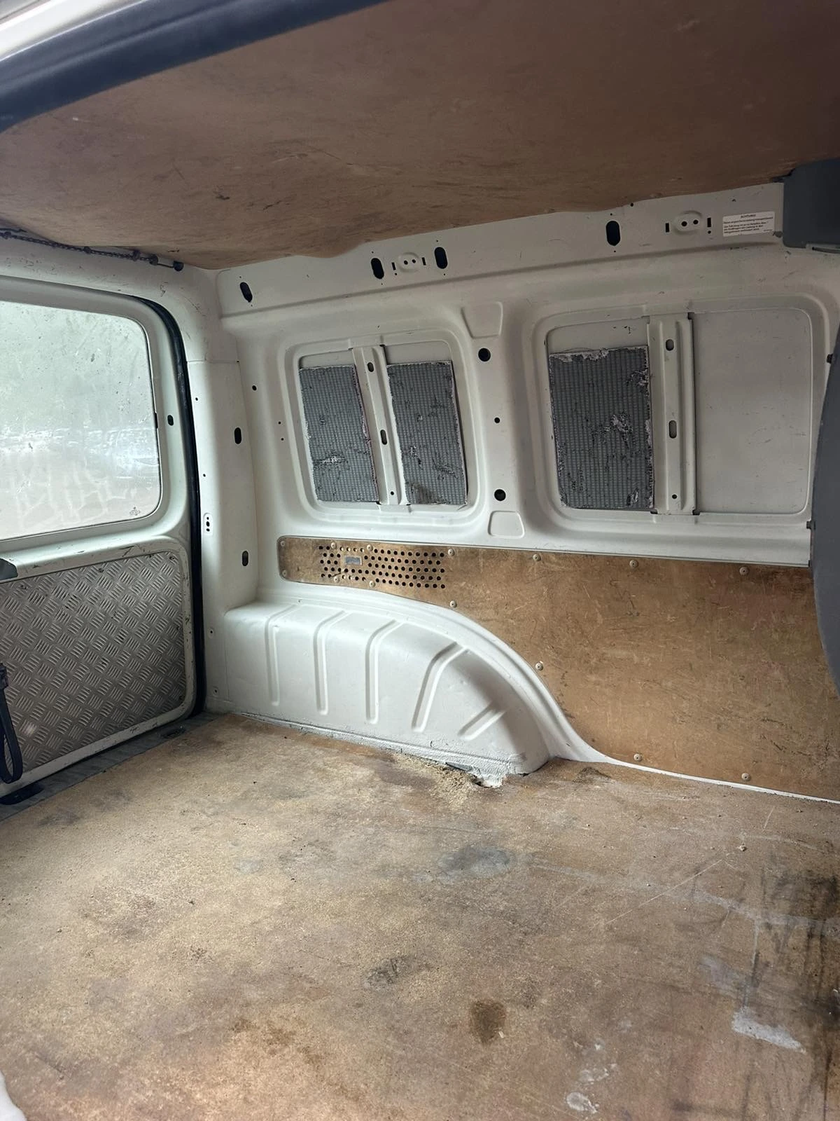 VW Caddy 2, 0  - изображение 2
