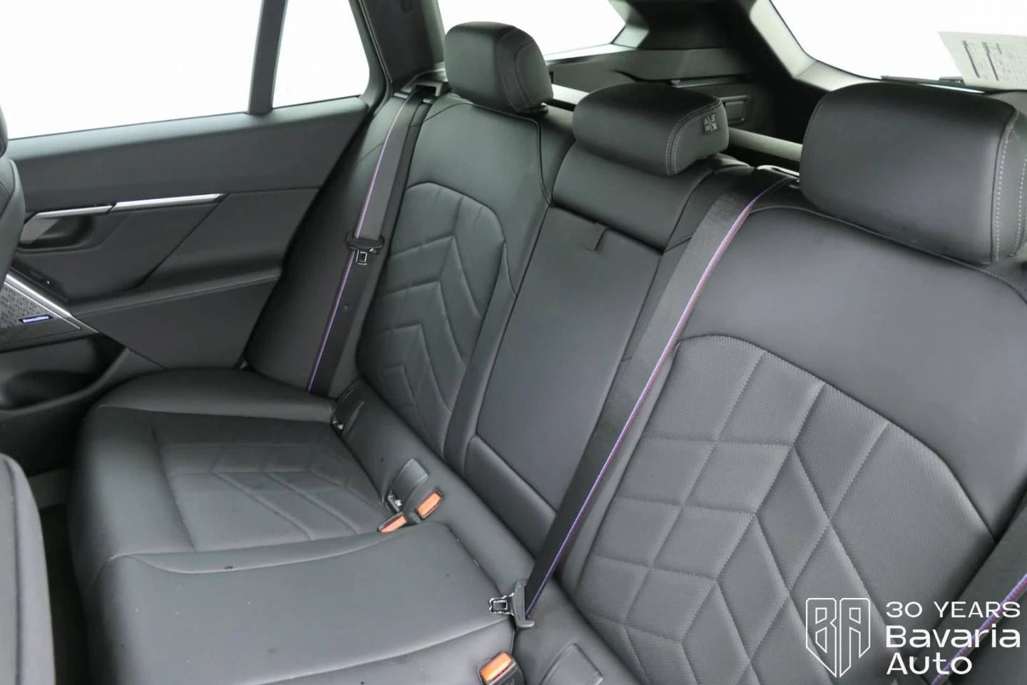 BMW 540 d xDrive Touring M Sport Paket Steptronic - изображение 8