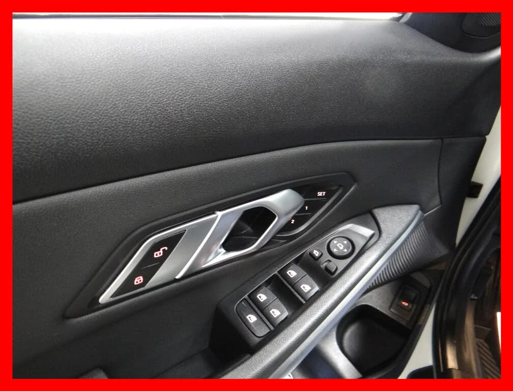 BMW 330 *  *    *   *  | Mobile.bg   15