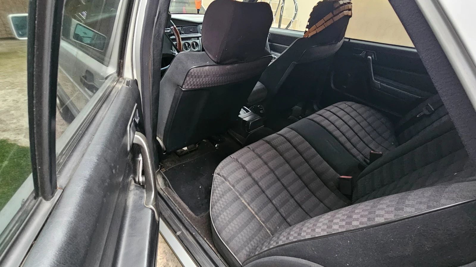 Mercedes-Benz 190 190* 1, 8 / 102     | Mobile.bg   9