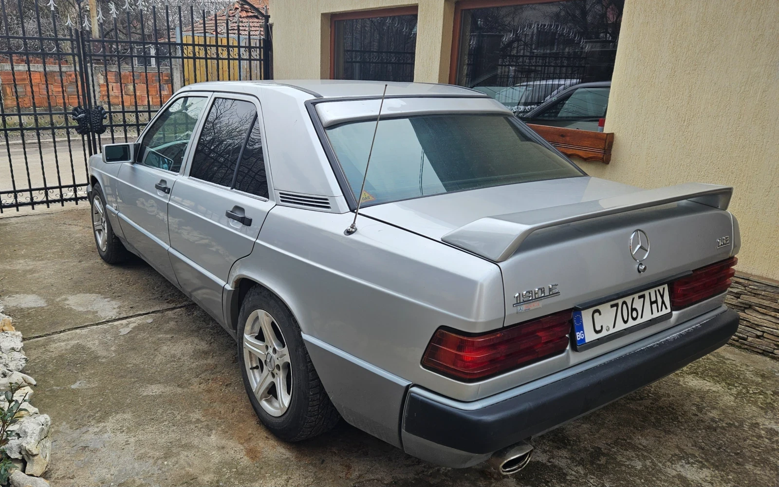 Mercedes-Benz 190 190Е* 1, 8 газ/бензин 102кс в добро състояние  - изображение 7