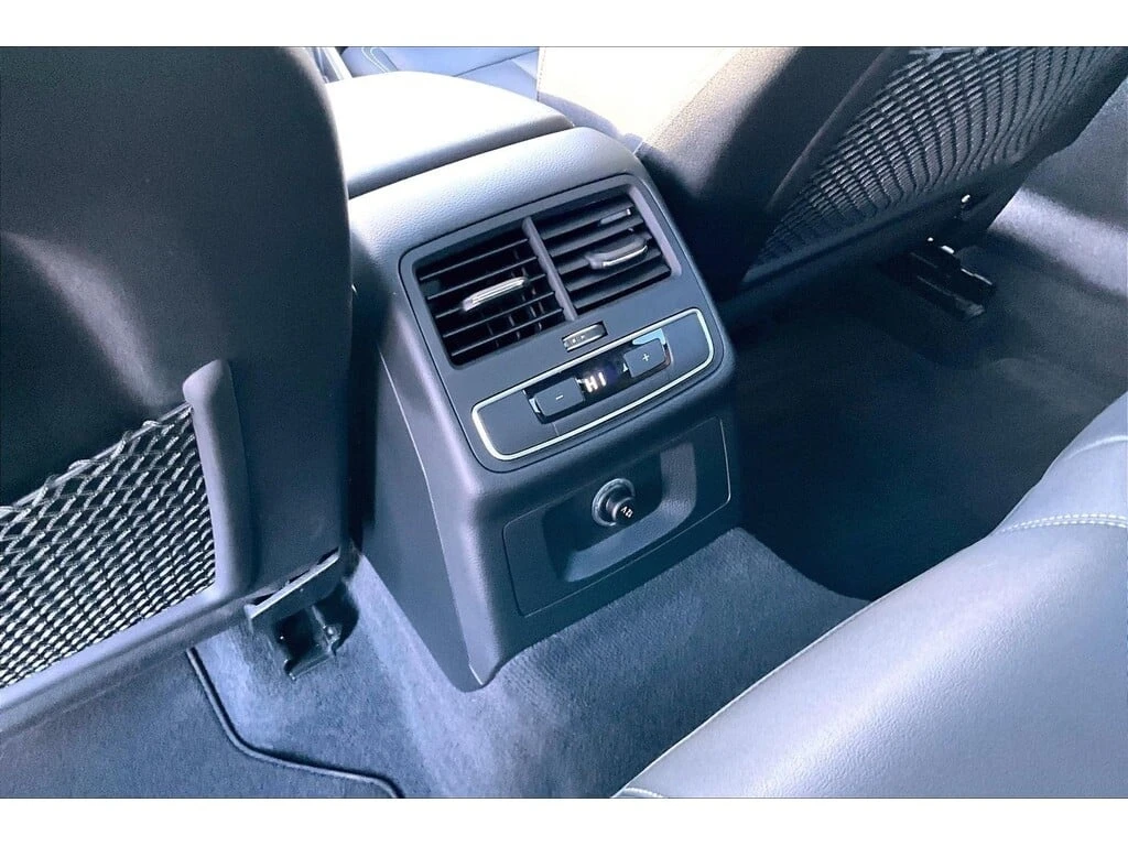 Audi A4 * Progressiv * CARFAX * ���� �� �� | Mobile.bg � ����������� 17