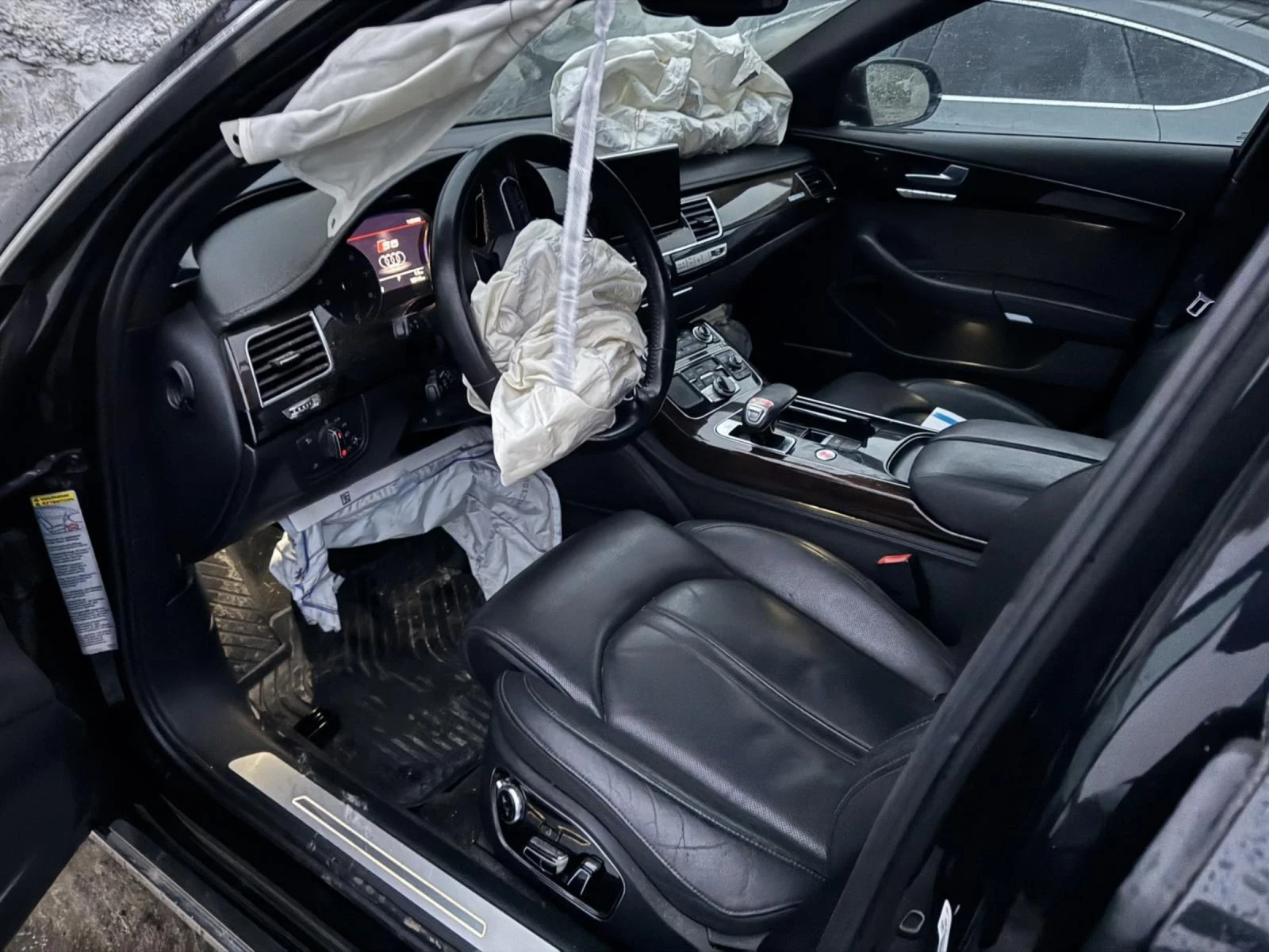 Audi A8 4.0 TFSI - изображение 7