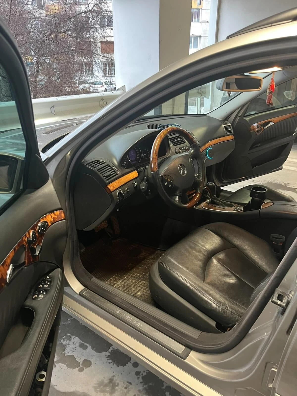 Mercedes-Benz E 320 320 224 k.c., снимка 8 - Автомобили и джипове - 53528416