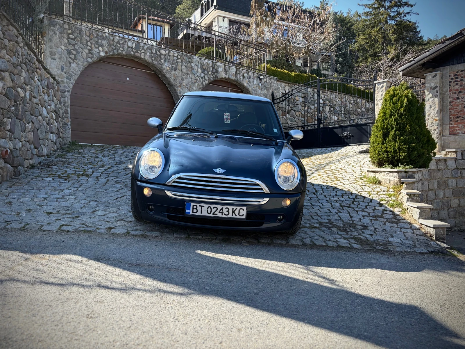Mini One 1.6i КЛИМАТРОНИК, снимка 2 - Автомобили и джипове - 53846470