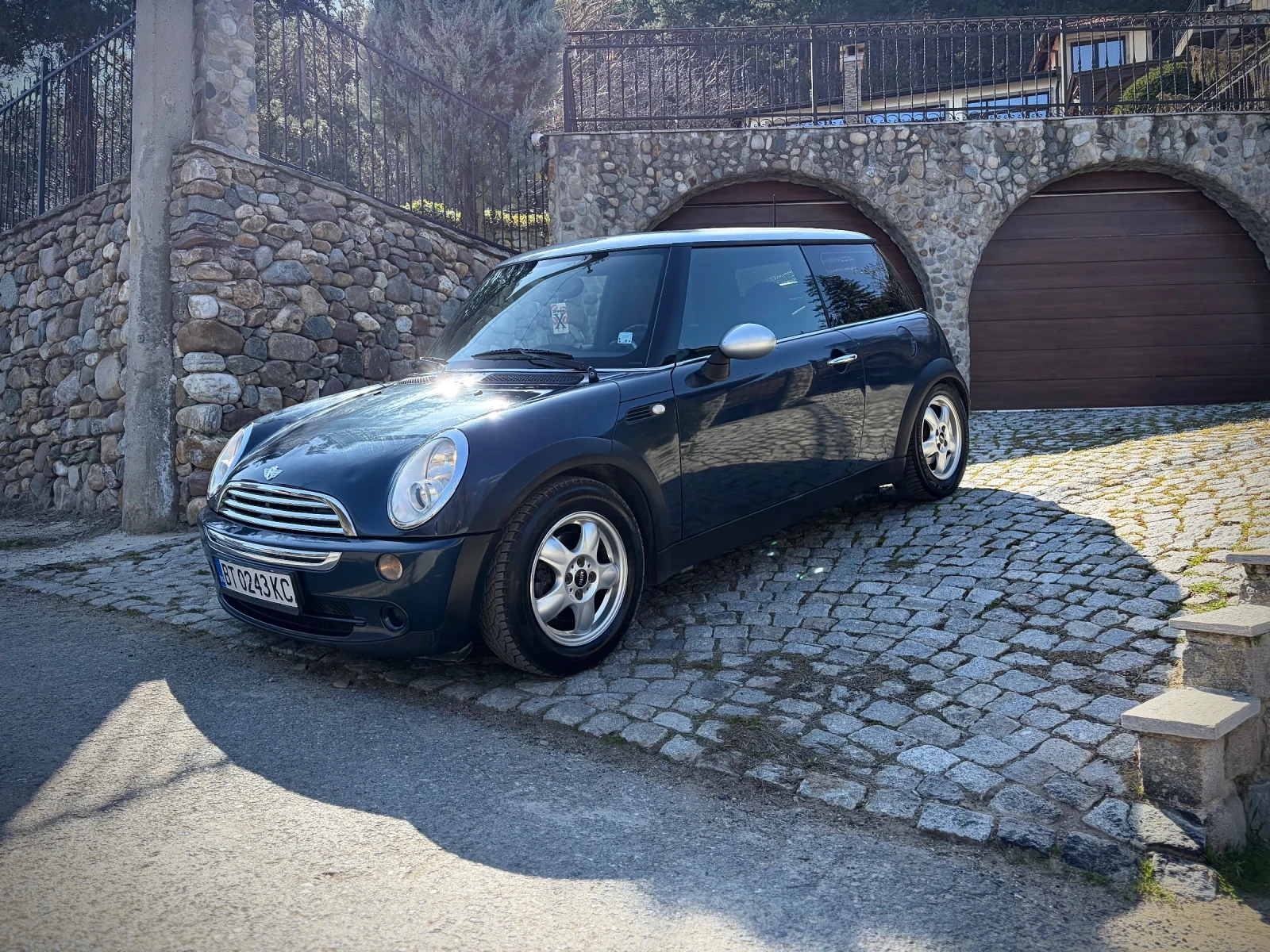 Mini One 1.6i КЛИМАТРОНИК