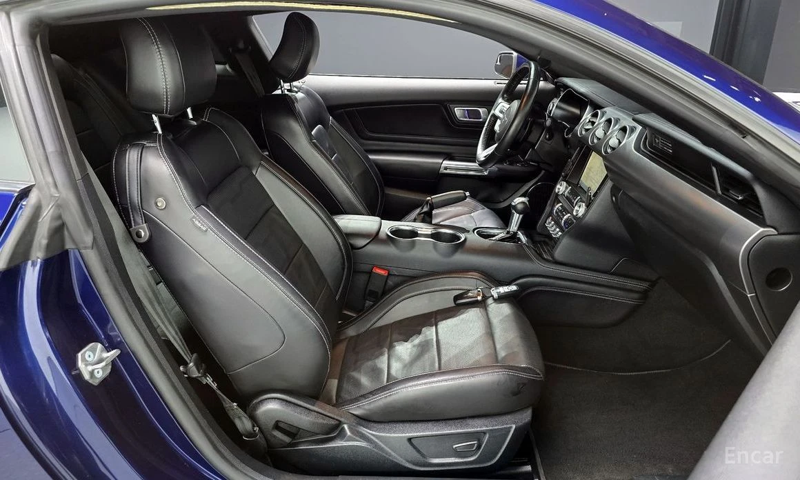 Ford Mustang, снимка 11 - Автомобили и джипове - 54089907