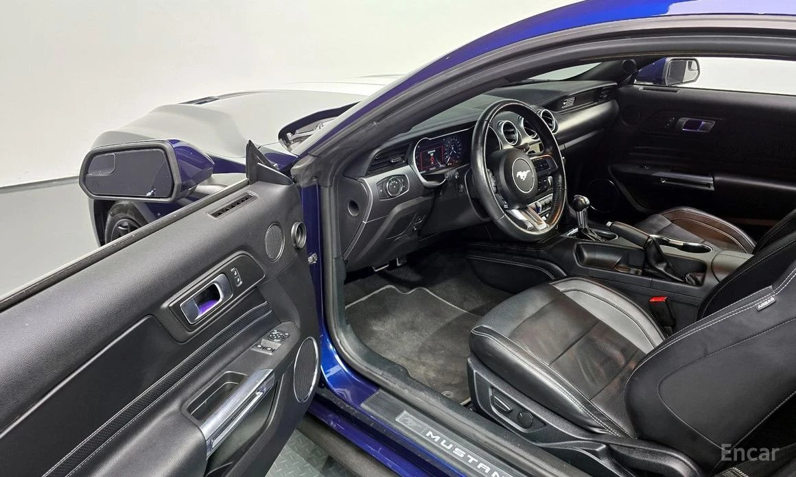 Ford Mustang, снимка 10 - Автомобили и джипове - 54089907