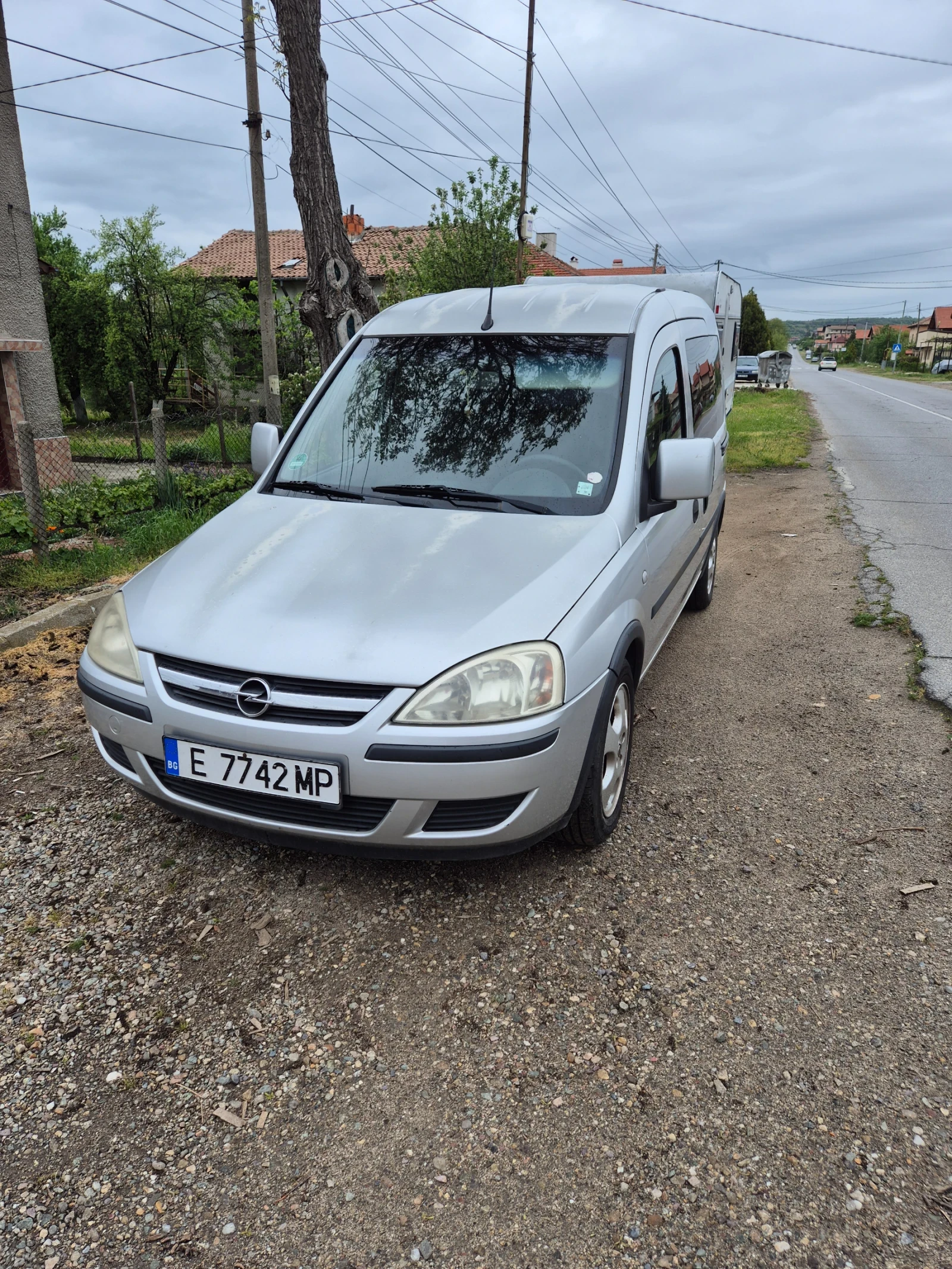 Opel Combo, снимка 15 - Автомобили и джипове - 54371404