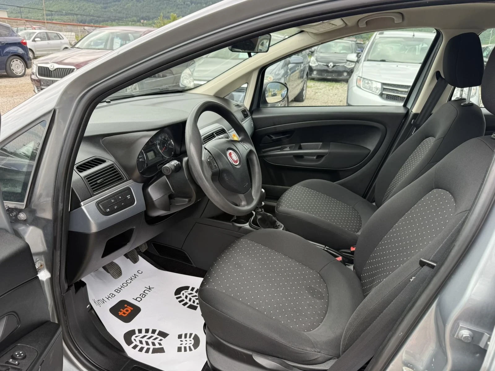 Fiat Punto 1.4 I 75 к.с. ЕВРО 4, снимка 11 - Автомобили и джипове - 55159689