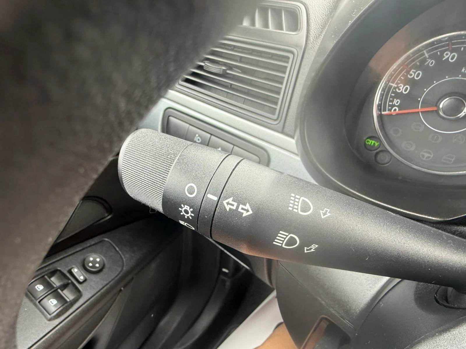 Fiat Punto 1.4 I 75 к.с. ЕВРО 4, снимка 14 - Автомобили и джипове - 55159689