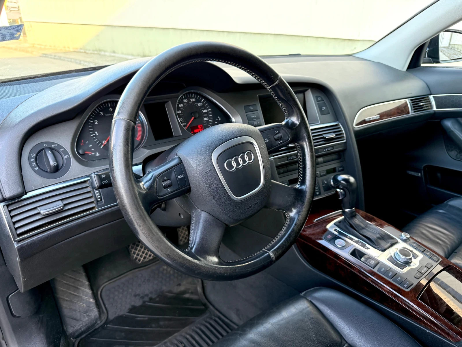 Audi A6 3.2 FSI Quattro, снимка 15 - Автомобили и джипове - 55327802