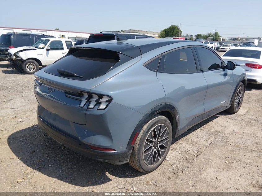 Ford Mustang Mach-E Premium, снимка 4 - Автомобили и джипове - 55486015