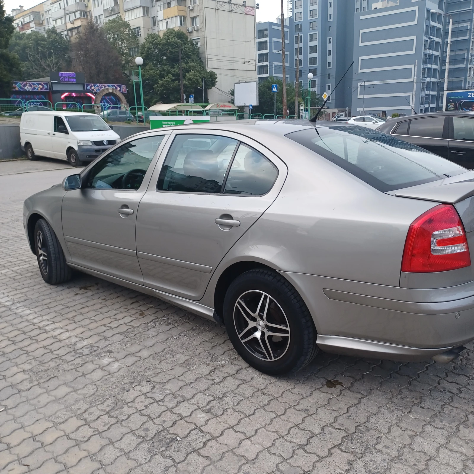 Skoda Octavia, снимка 5 - Автомобили и джипове - 55565971