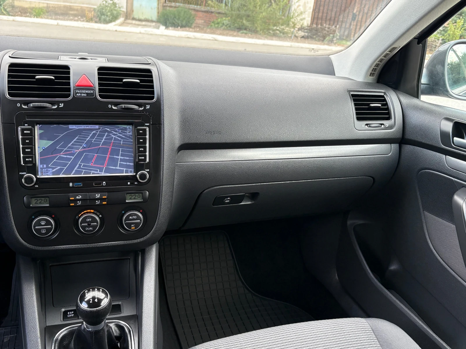 VW Golf 1.9 TDI NAVI, снимка 16 - Автомобили и джипове - 55667003