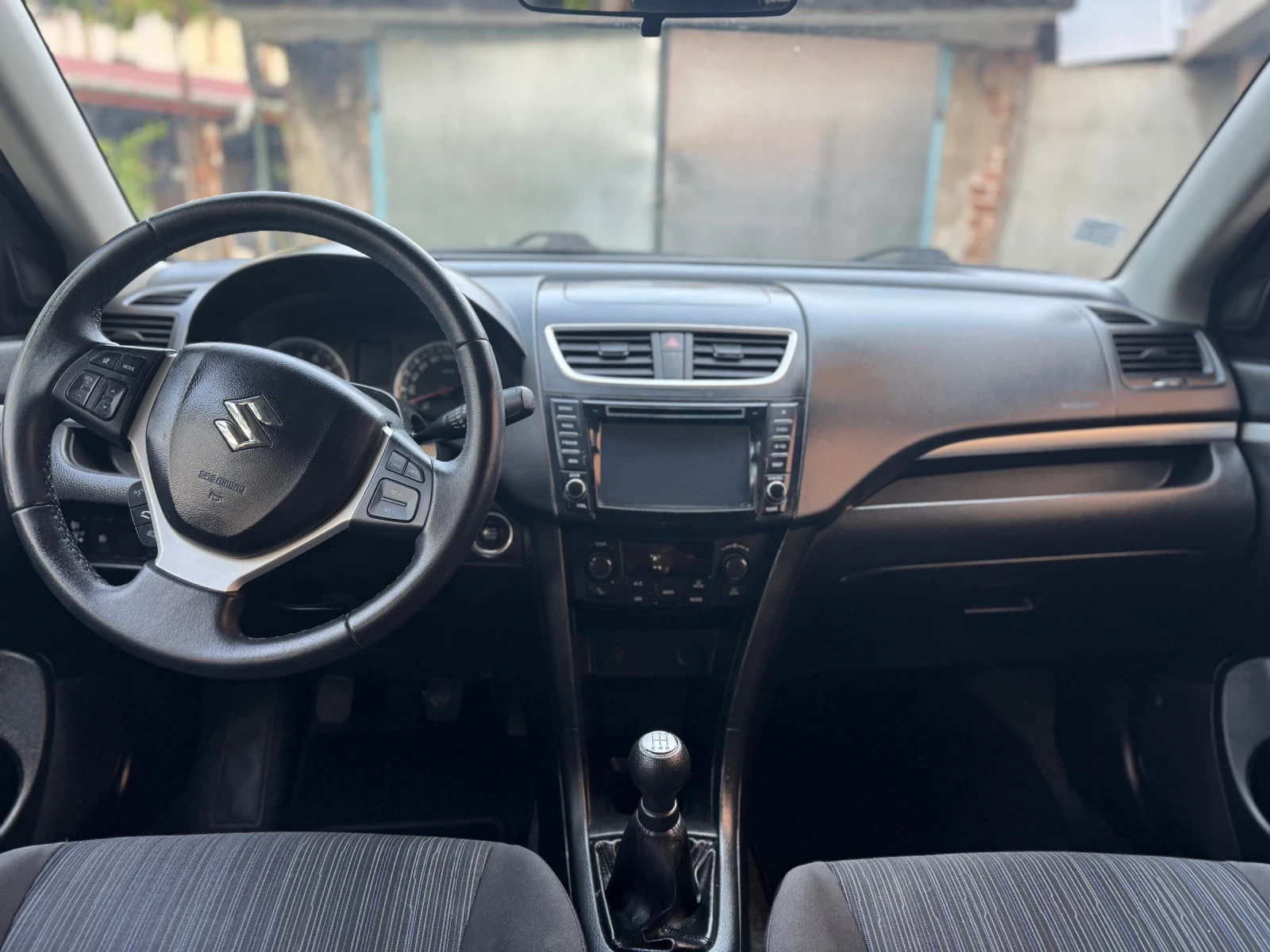Suzuki Swift, снимка 9 - Автомобили и джипове - 55920470