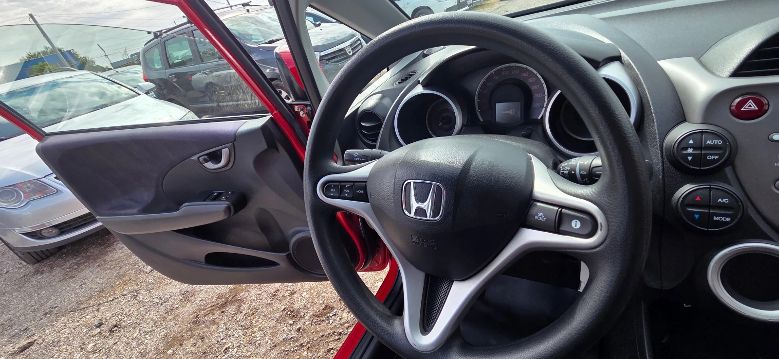Honda Jazz 1.4 БЕНЗИН FACE, снимка 10 - Автомобили и джипове - 56093876