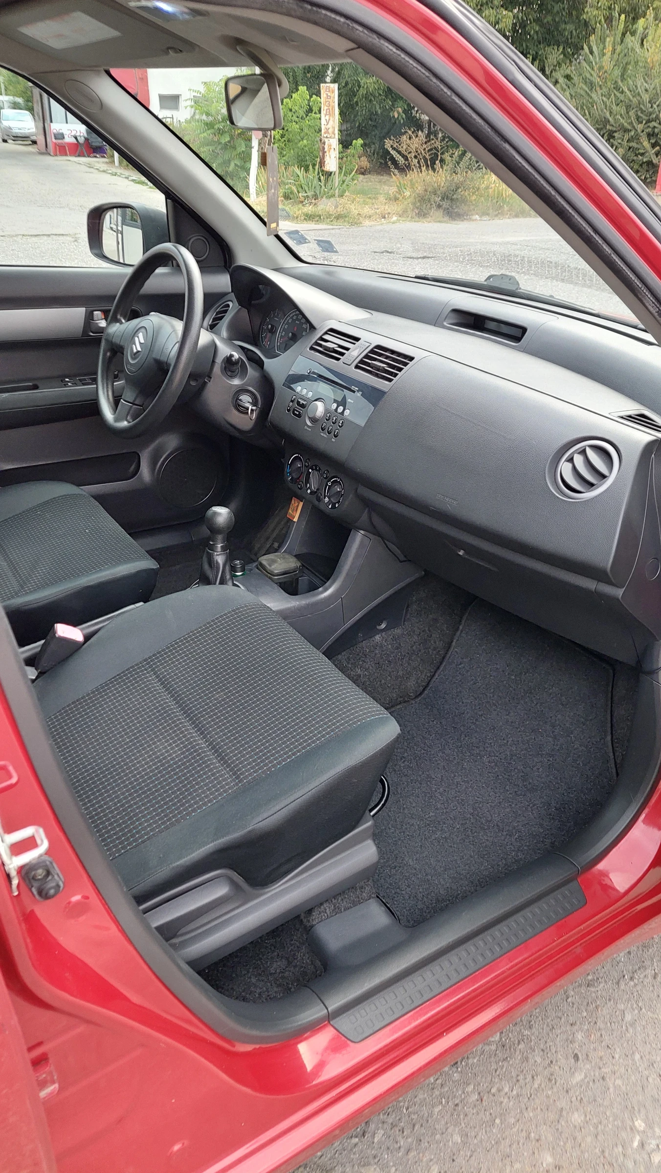 Suzuki Swift | Mobile.bg � ����������� 6