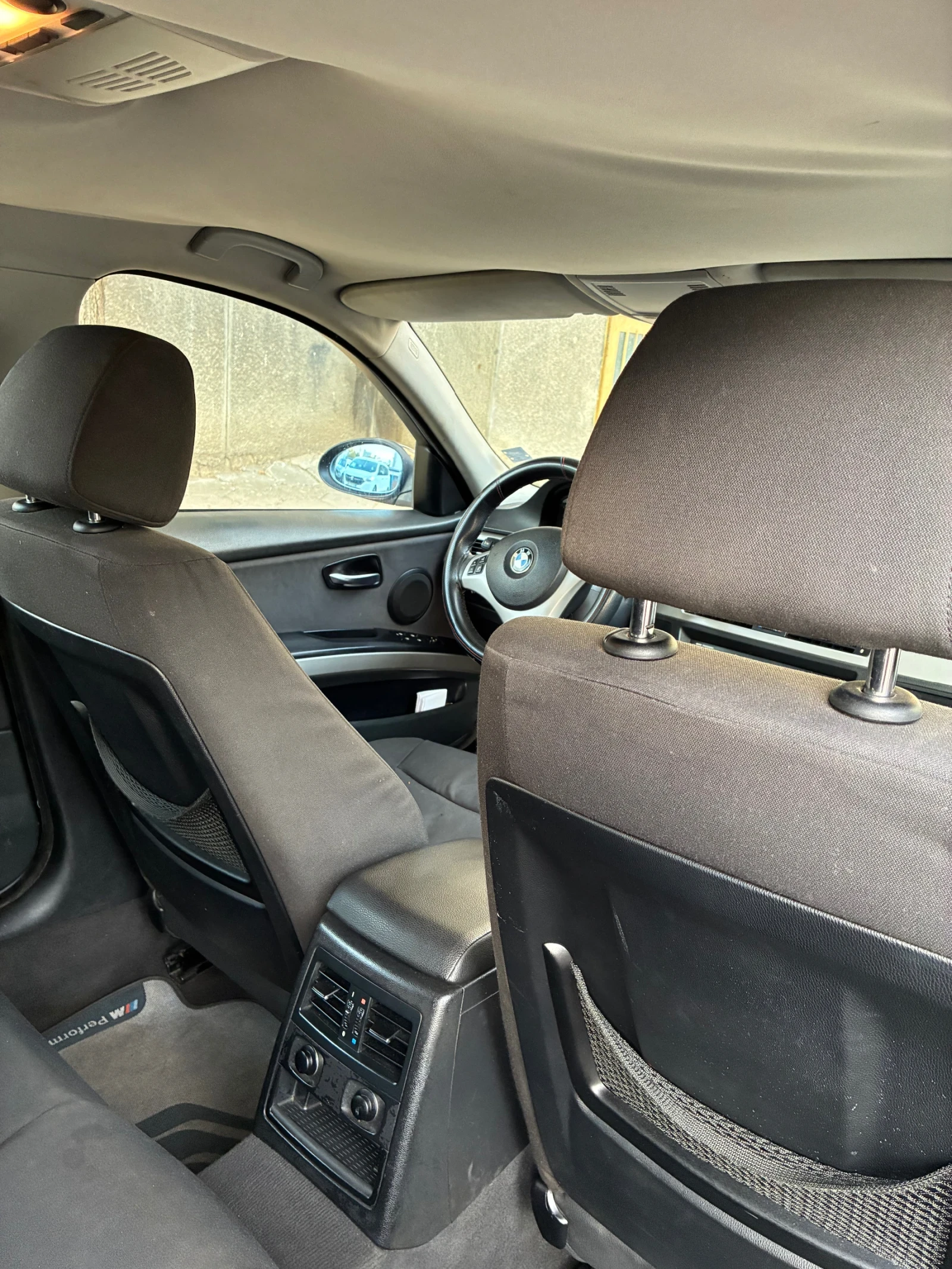 BMW 320, снимка 8 - Автомобили и джипове - 56445751