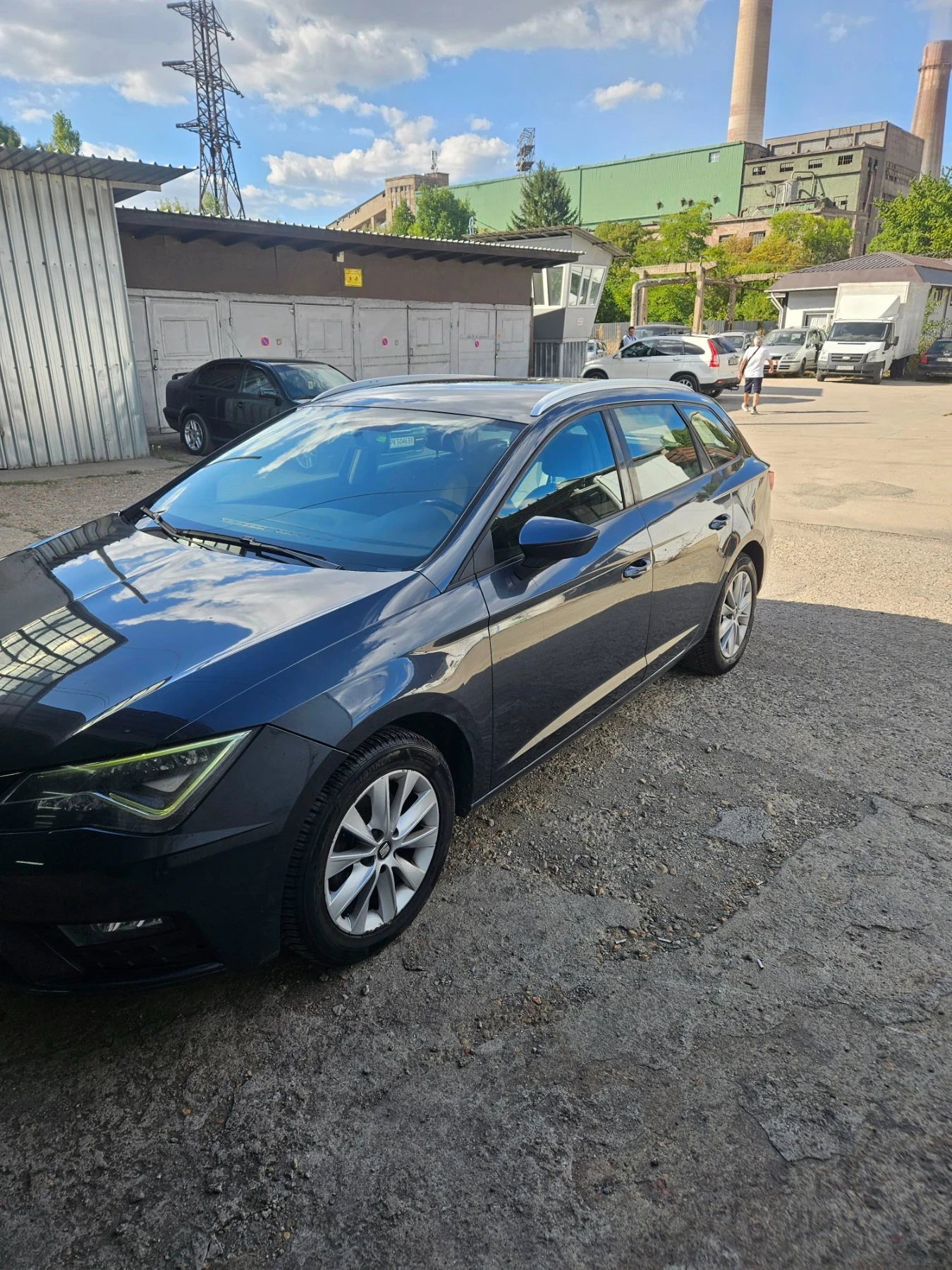 Seat Leon, снимка 3 - Автомобили и джипове - 56559334