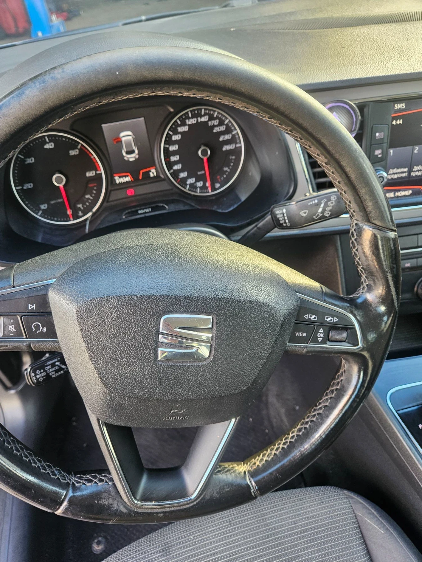 Seat Leon, снимка 9 - Автомобили и джипове - 56559334