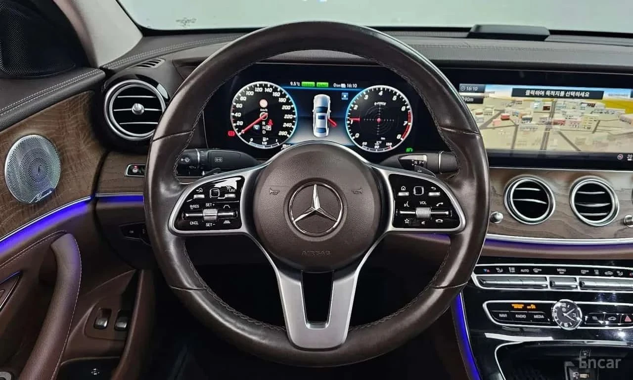 Mercedes-Benz E 300, снимка 13 - Автомобили и джипове - 56738049