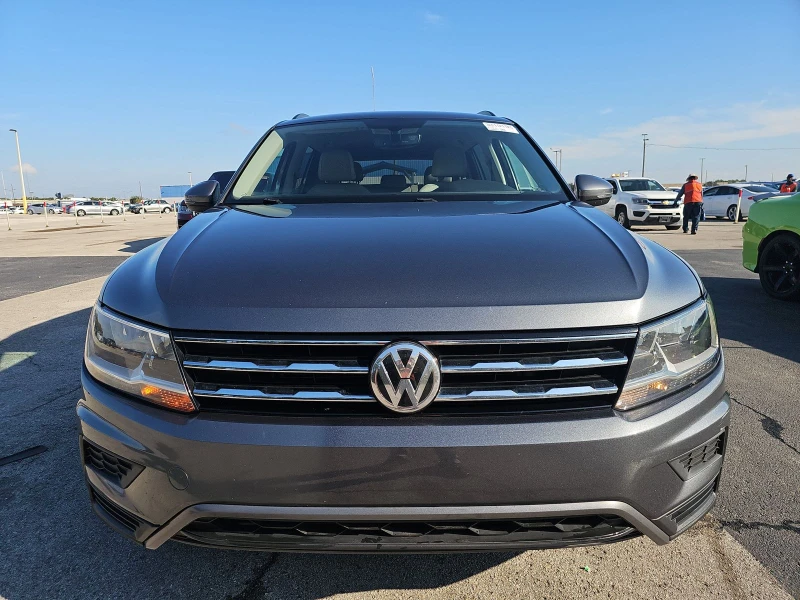 VW Tiguan 2.0T SE 4MOTION * 7 места * Бяла кожа, снимка 4 - Автомобили и джипове - 47704409