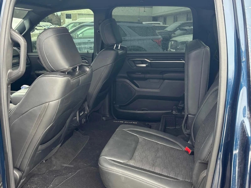 Dodge RAM 1500 * Sport * CARFAX * БЕЗ ПЪРВОНАЧАЛНА ВНОСКА, снимка 11 - Автомобили и джипове - 52998465