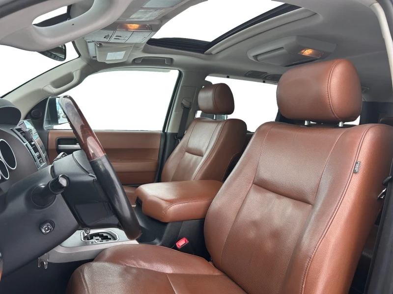 Toyota Sequoia С РЕГИСТРАЦИЯ & АВТО КРЕДИТ, снимка 12 - Автомобили и джипове - 53561855