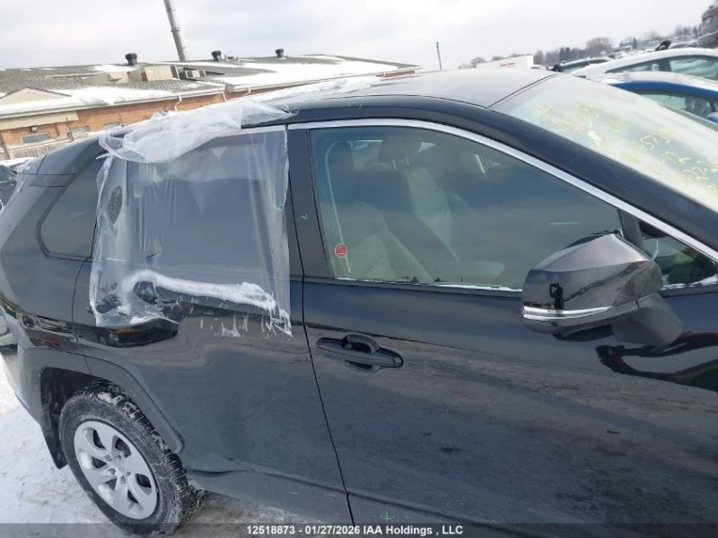 Toyota Rav4 LE, снимка 6 - Автомобили и джипове - 53580960