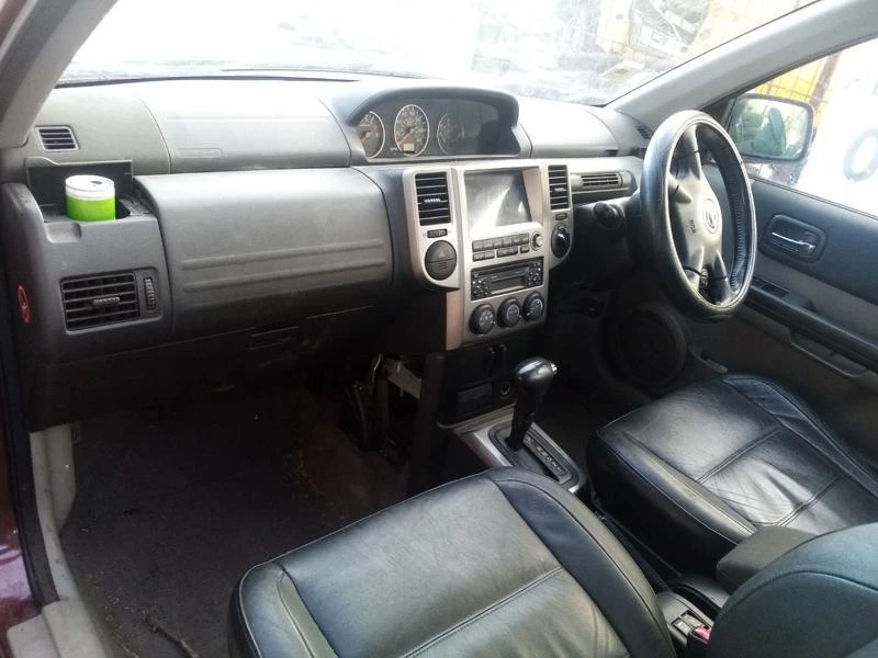 Nissan X-trail, снимка 14 - Автомобили и джипове - 35041386