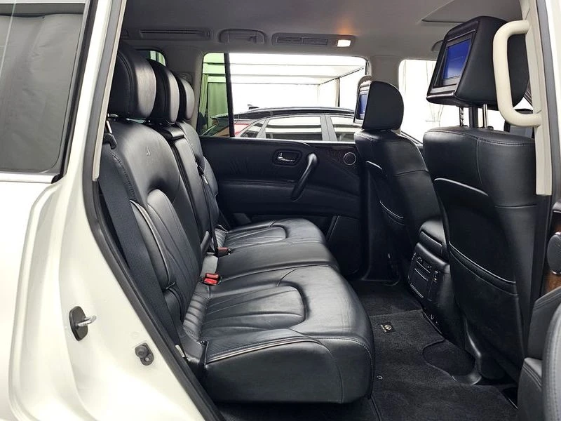 Infiniti QX80 * 5.6* AWD* ЦЕНАДОБГ!, снимка 12 - Автомобили и джипове - 55724210