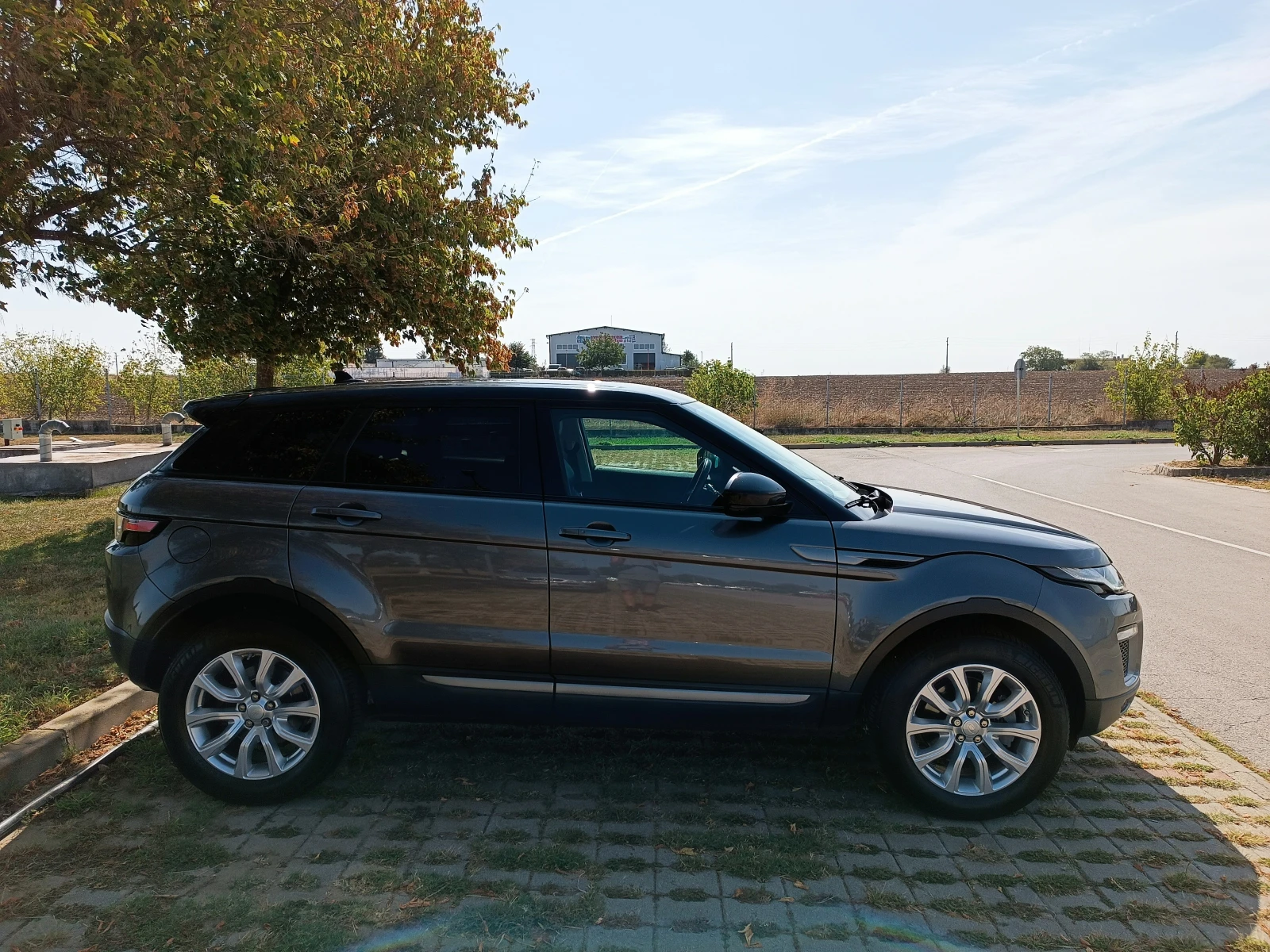 Land Rover Range Rover Evoque 2.0 D 150 K.C. - изображение 4