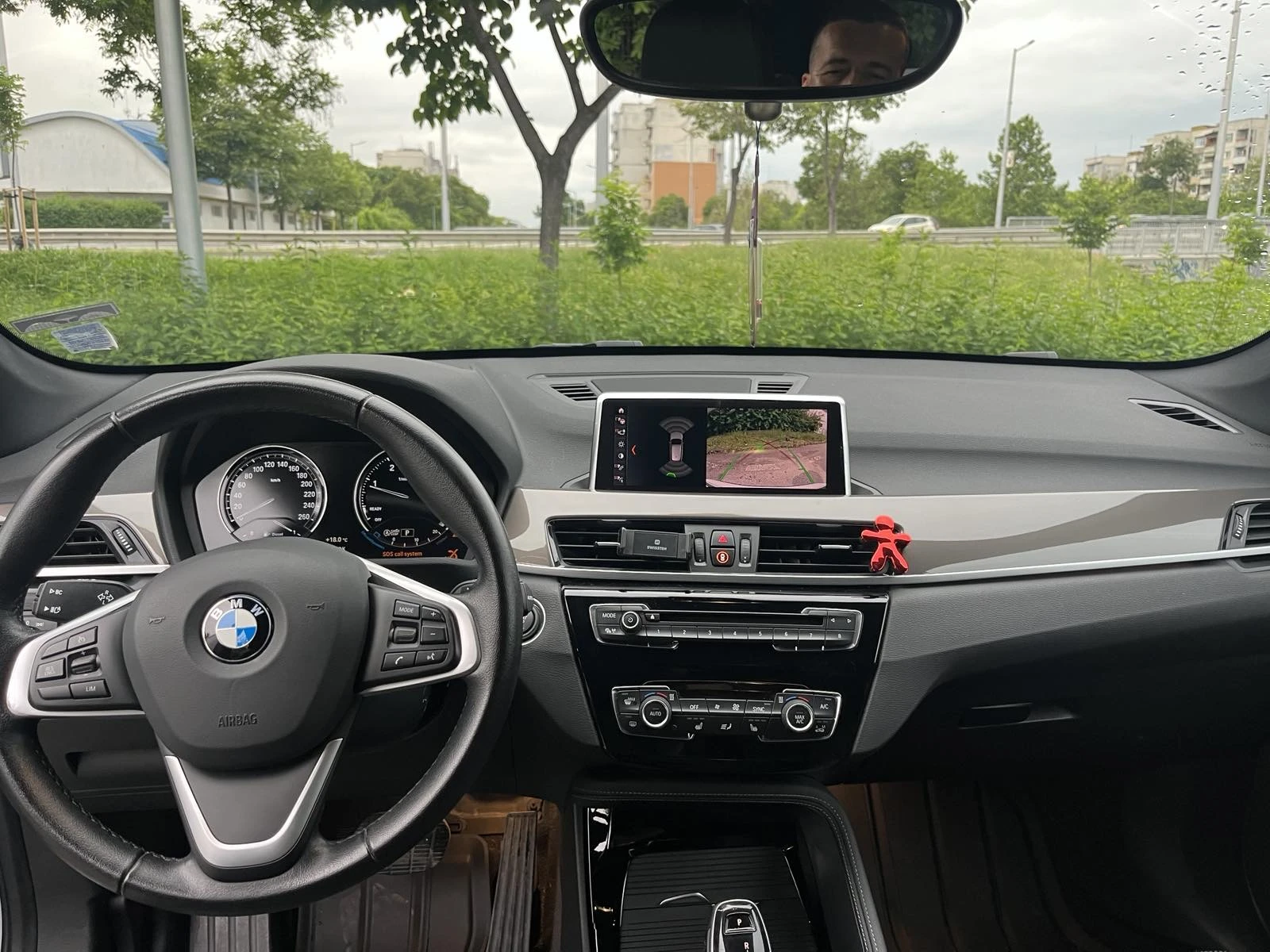 BMW X1 18D - изображение 5