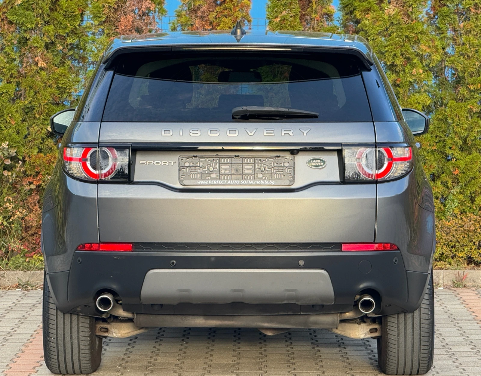Land Rover Discovery Sport 2.0D-180KC-9AT-AWD-КАТО-НОВА-КОЖА-ПОДГРЕВ-ОТЛИПНА - изображение 4
