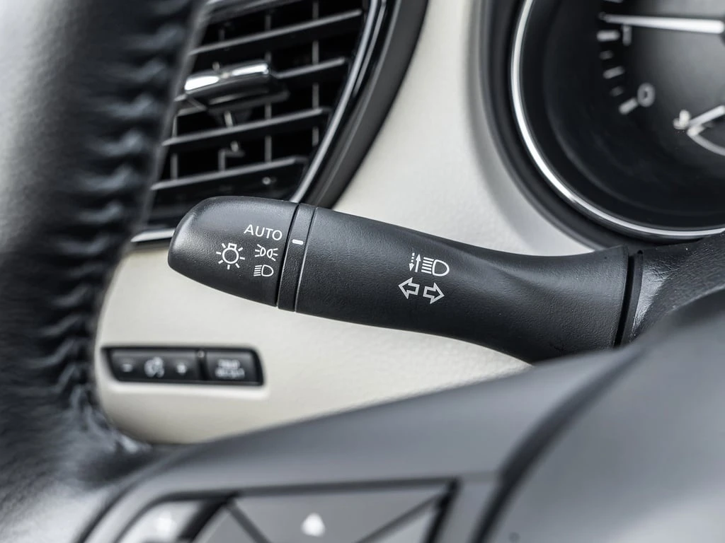 Nissan Qashqai * AWD SV CVT * CARFAX * ����������� | Mobile.bg � ����������� 13