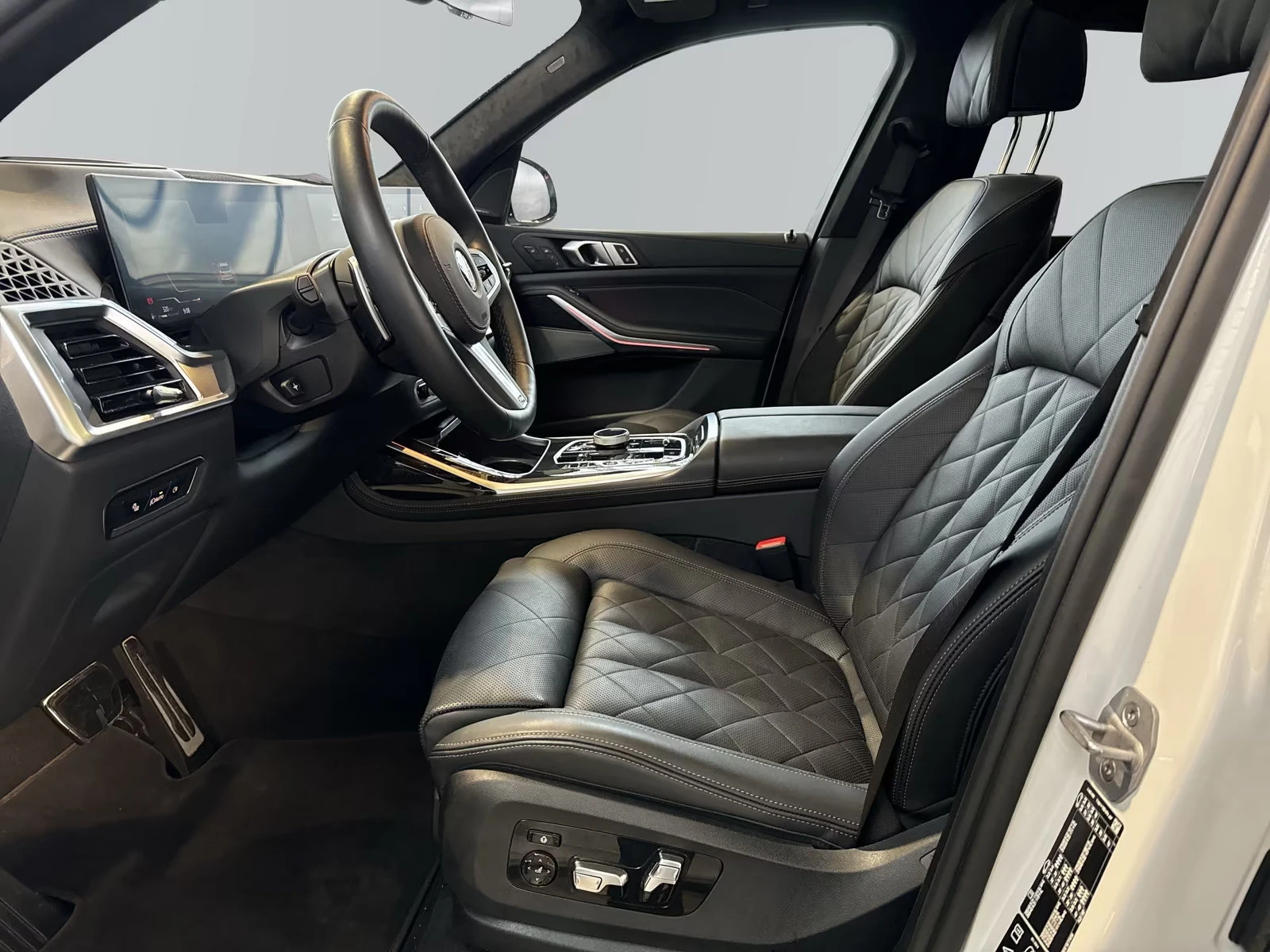 BMW X7 40d/340HP/MSPORTPRO/PANO/360/KLESS/HUD/22/ACC/415z | Mobile.bg � ����������� 11