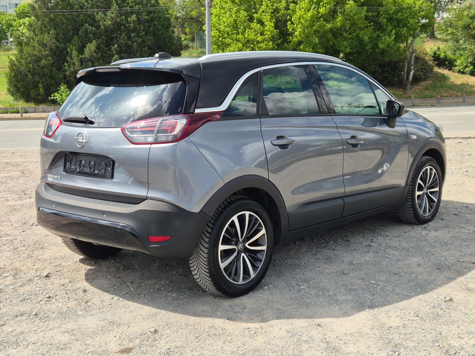 Opel Crossland X 1.2i, снимка 5 - Автомобили и джипове - 54574314
