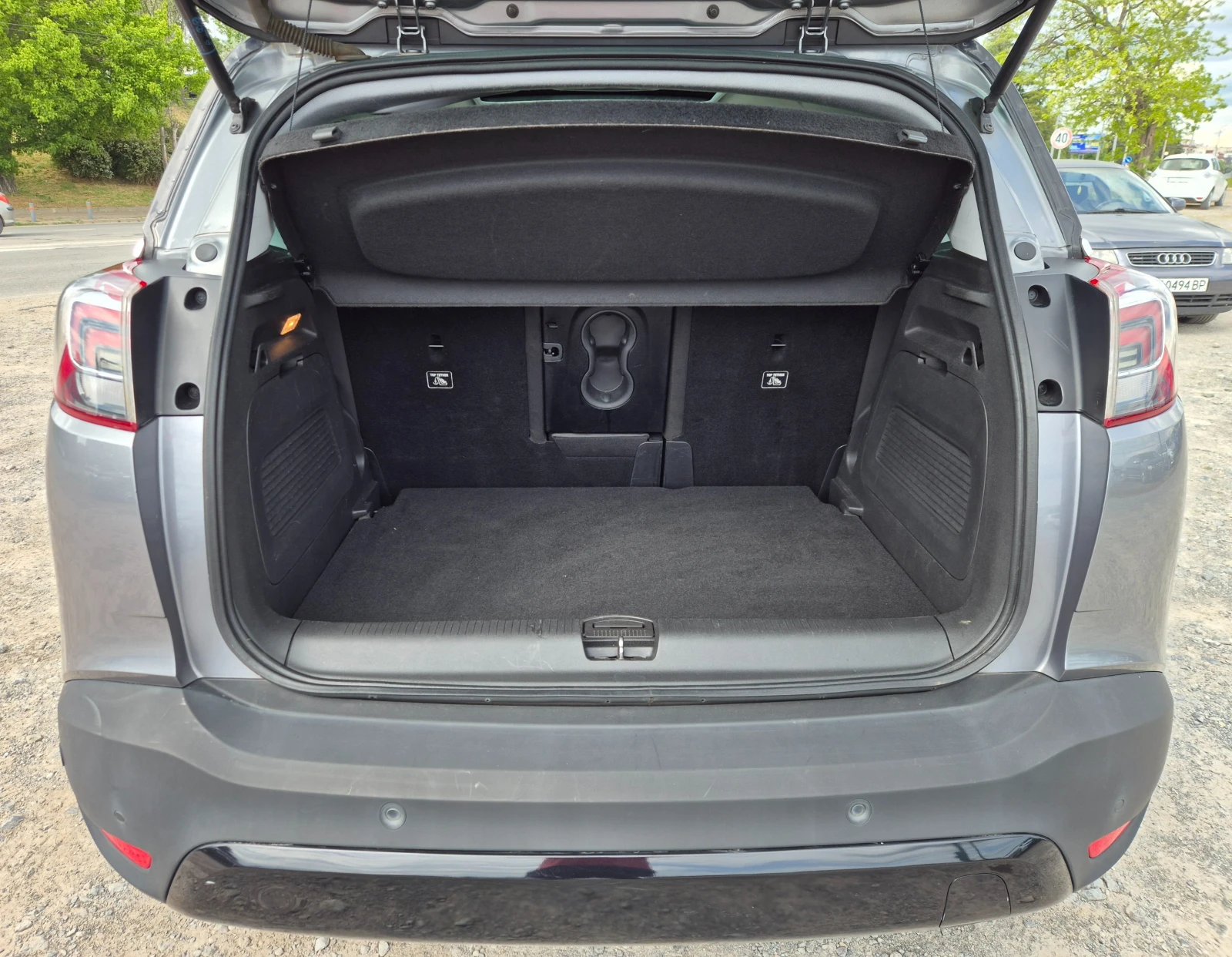 Opel Crossland X 1.2i, снимка 11 - Автомобили и джипове - 54574314