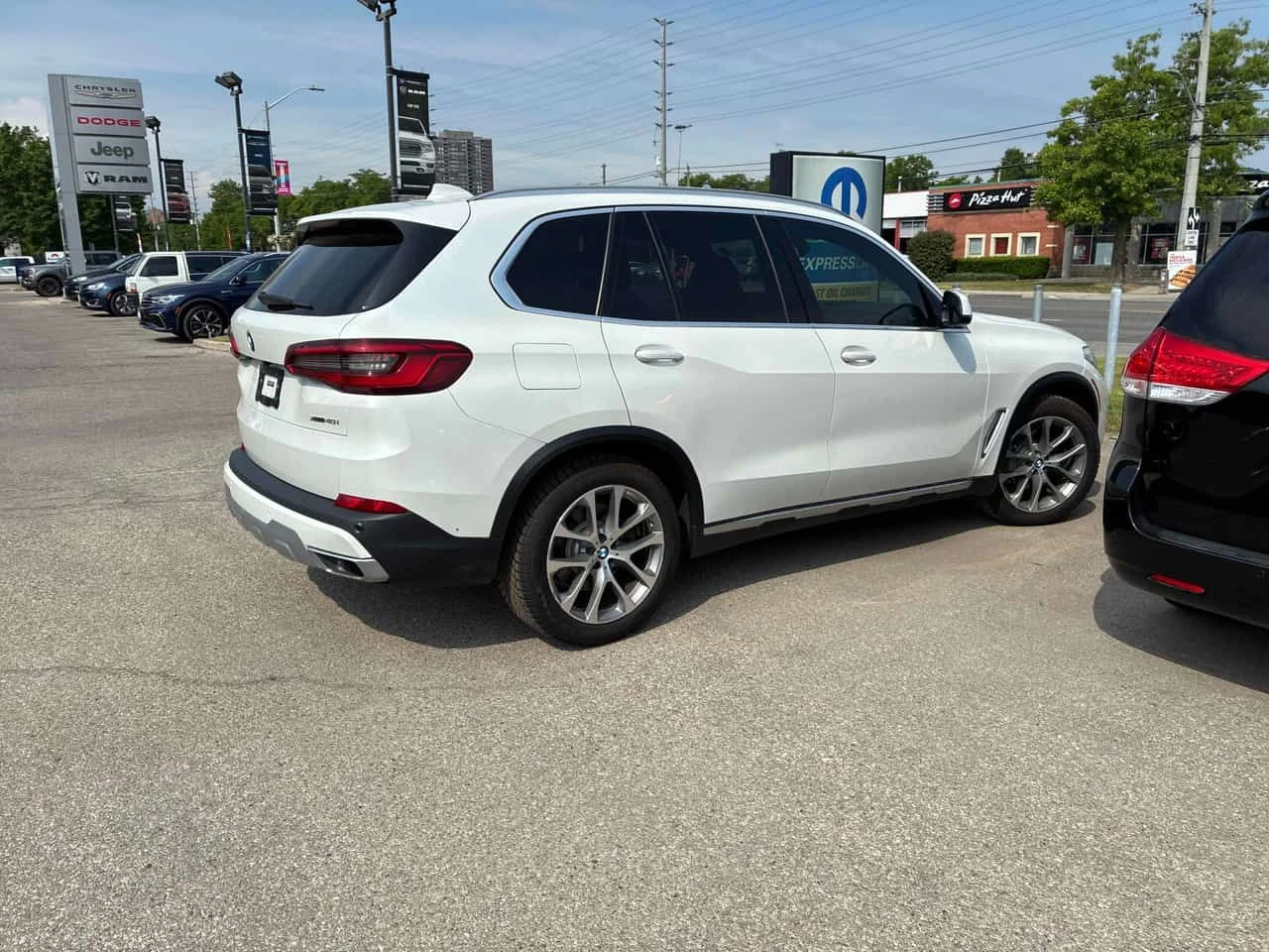 BMW X5 * xDrive40i * CARFAX * ОТ ПРЕДСТАВИТЕЛСТВО, снимка 3 - Автомобили и джипове - 55504393