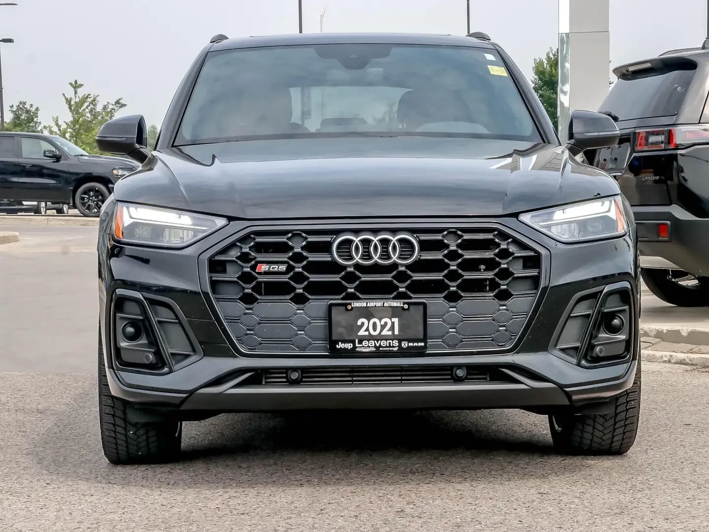 Audi SQ5 MATRIX* ПАНОРАМА* КАМЕРА* LANE* ASSIST* , снимка 2 - Автомобили и джипове - 55789154
