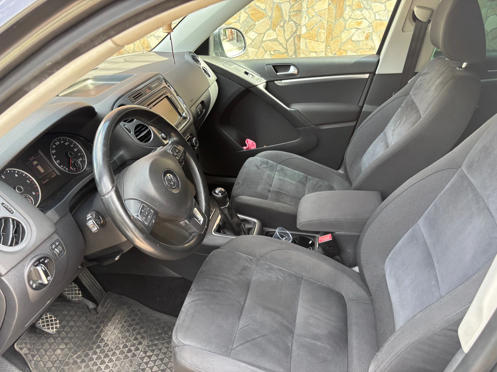 VW Tiguan, снимка 7 - Автомобили и джипове - 55953885