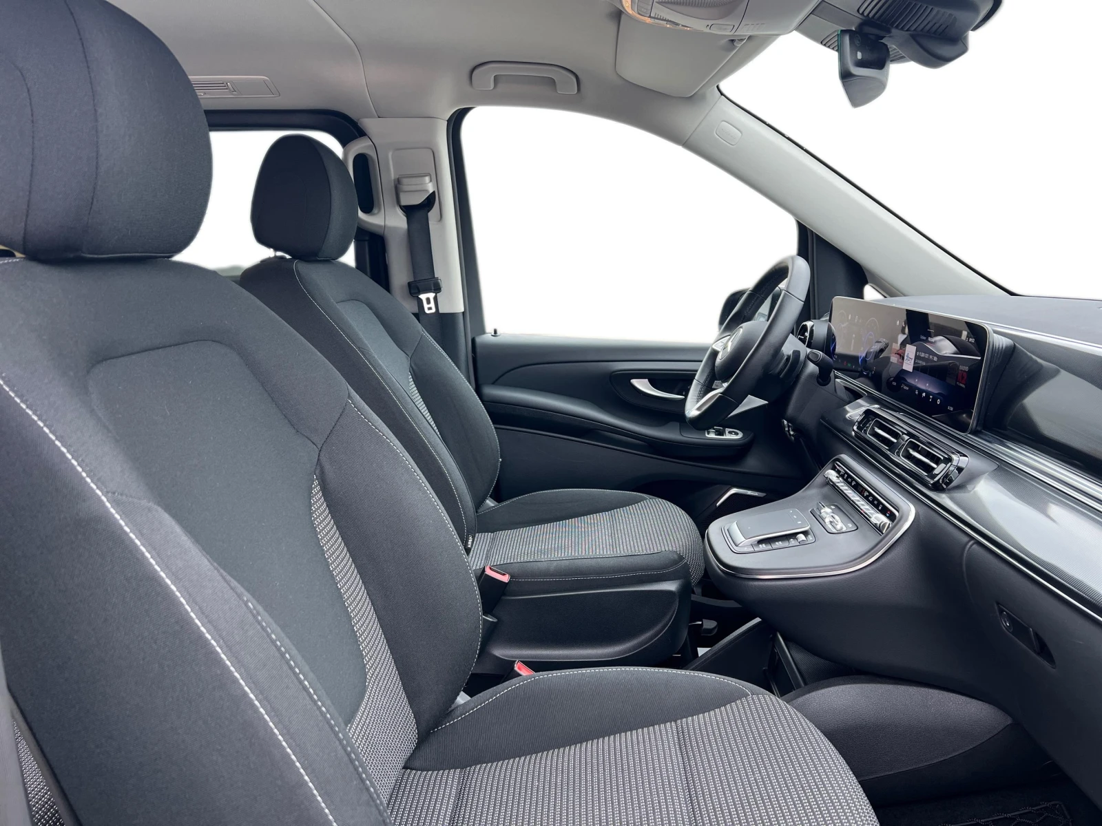 Mercedes-Benz V 300 EQ Long, снимка 11 - Бусове и автобуси - 54223296